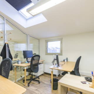 Bureau privé 20 m² 5 postes Coworking Rue Cardinet Paris 75017 - photo 7
